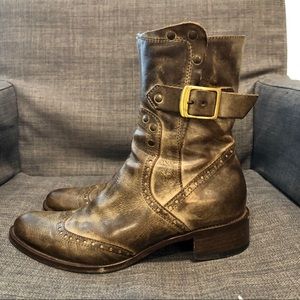 Vero Cuoio leather boots- below calf; size 35